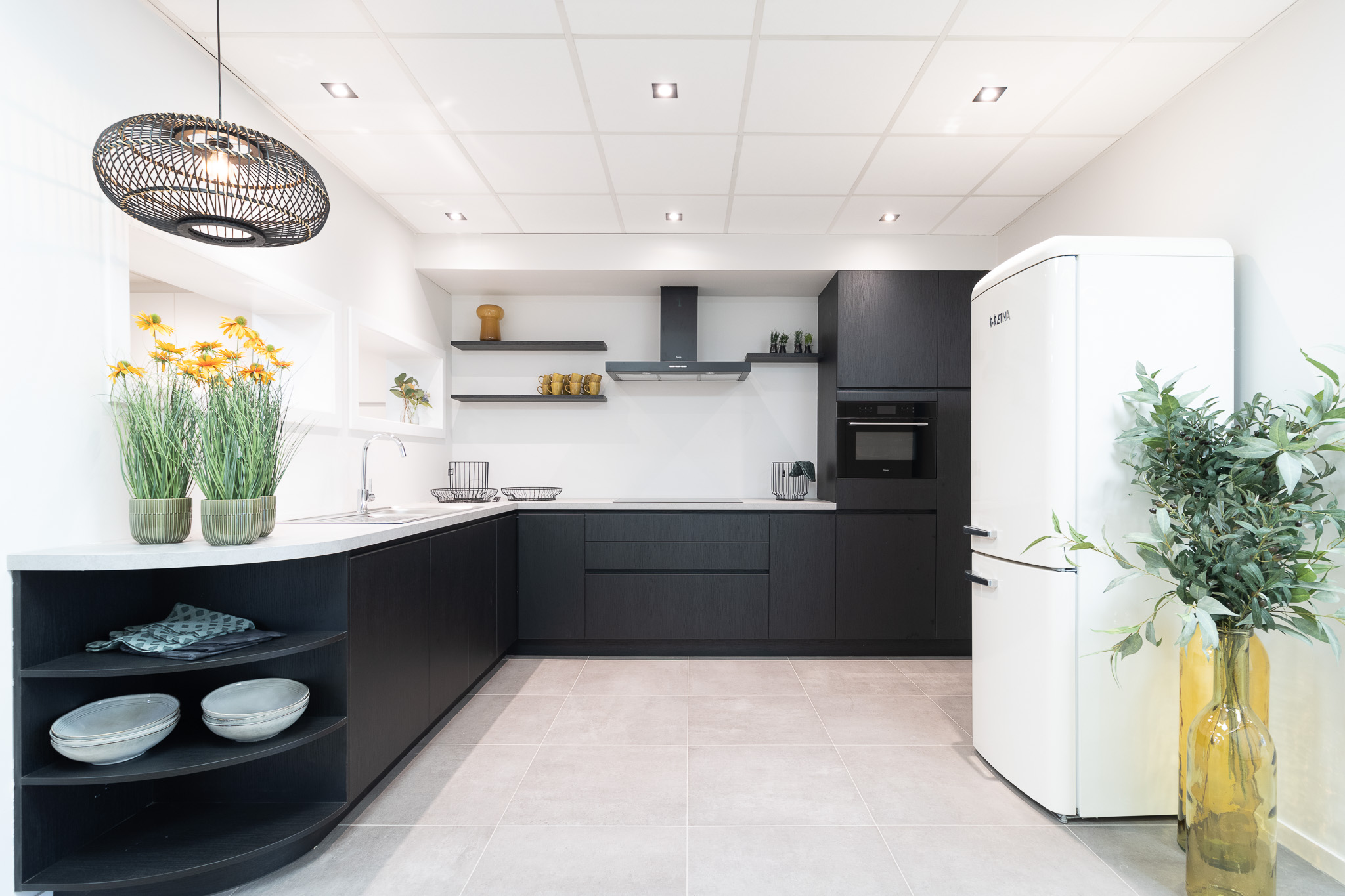 Vepa 19-04-2024_web • [Lion Eyes]-7